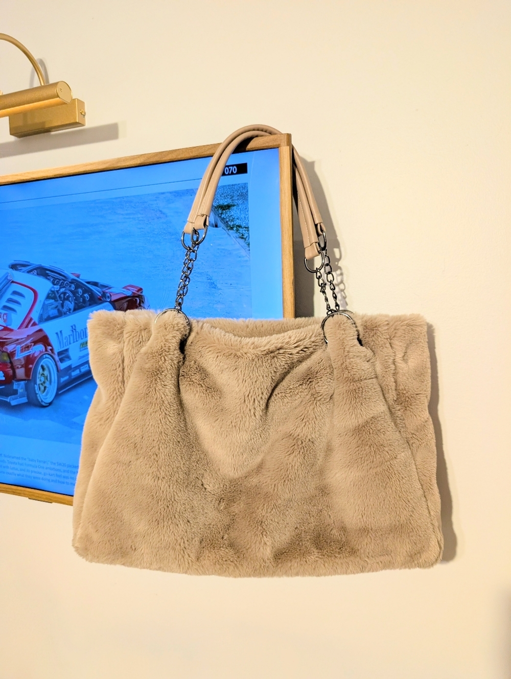 HOUSE OF HARLOW 1960 VIRAL STUNNING FAUX FUR HOBO SHOULDER BAG